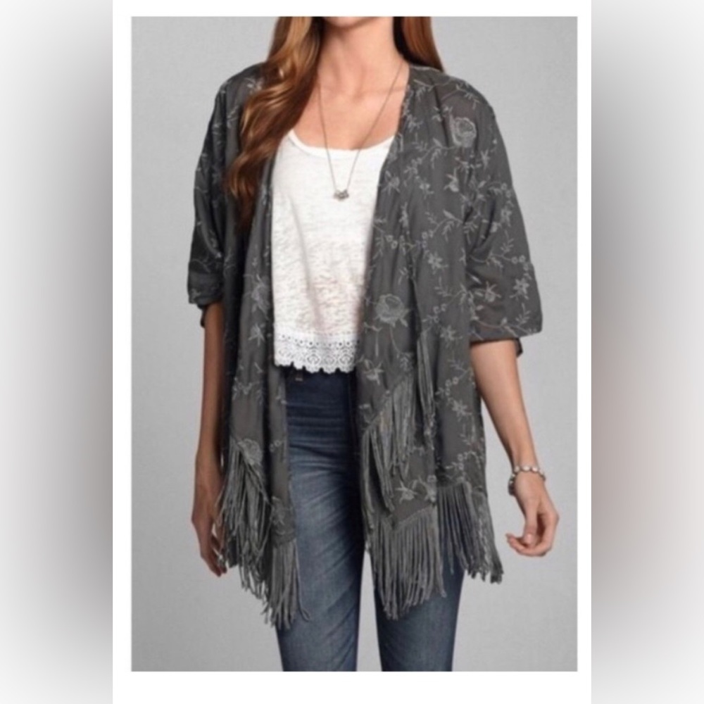 Abercrombie and Fitch grey fringed embroidered kimono jacket one size woman